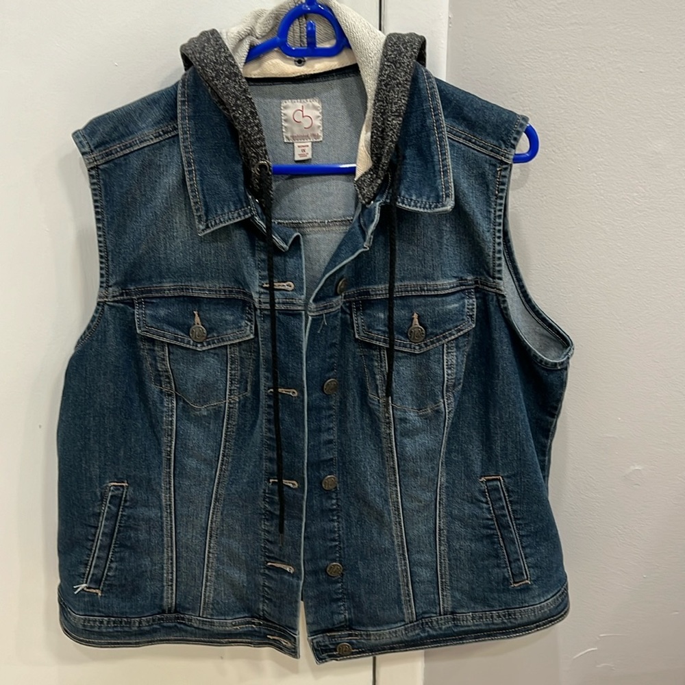 Women’s denim hooded vest